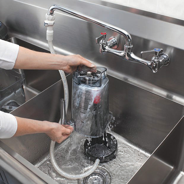 Rinse-O-Matic zur Reinigung von Mixer-Behältern
